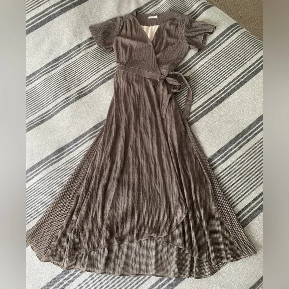 Mod Ref Brown gingham wrap dress size medium - Picture 9 of 16
